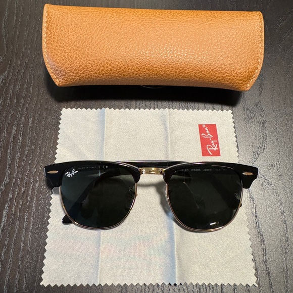 Ray-Ban Clubmaster Sunglasses size 49mm